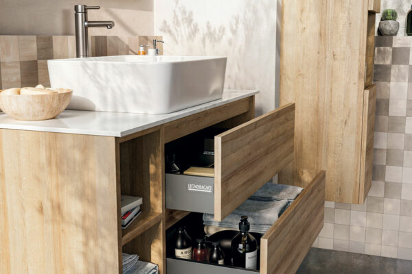 Cubik 07 Specchio, Lavabo e Mobili Set Completo